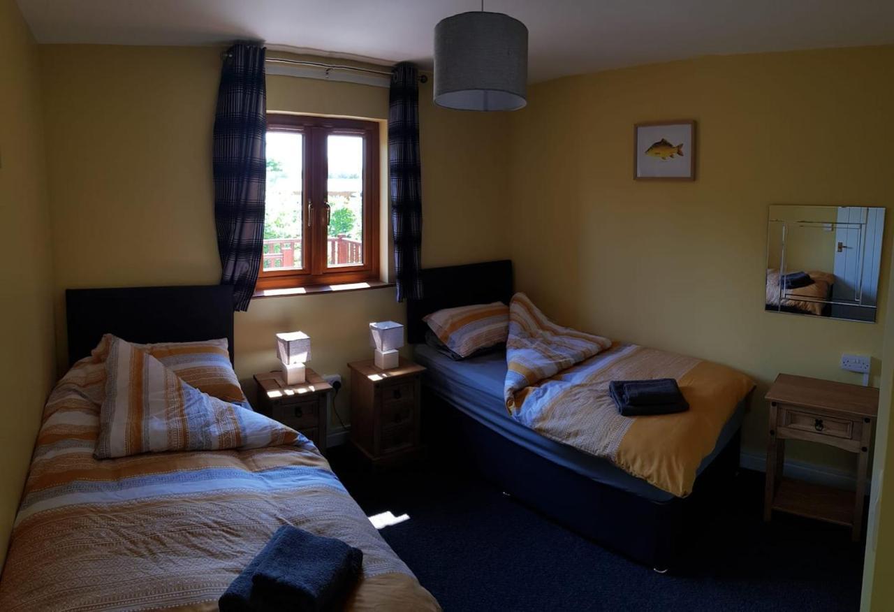 Walnut Lodge, Summerhayes บริดจ์วอเตอร์ ภายนอก รูปภาพ